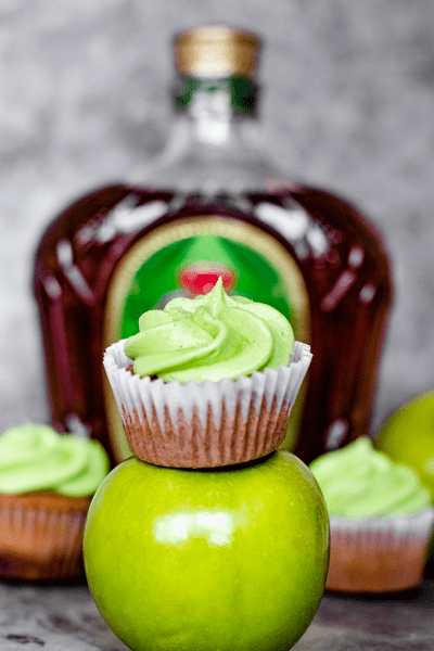 24 Top Shelf Cupcake Shots